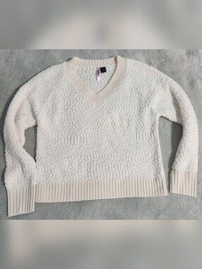 Love By Design Cream V-Neck Textured Knit Sweater